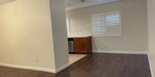 Cozy Town Home For Rent Gallery 13