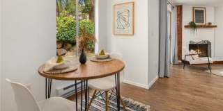 Beautiful 2 bed with private patio and outdoor space Gallery 8