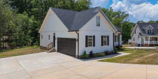 518 Woods Drive Gallery 1
