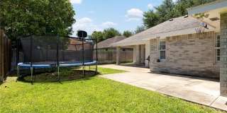 413 E Wisteria Avenue Gallery 18
