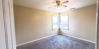 4601 Clover Gallery 12