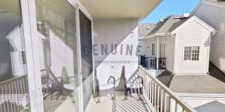 2Bd 2Ba Spacious Newport Bay Front Condo Gallery 25