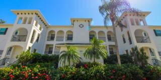 BEACH CLUB***BREAKWATER OF PELICAN BAY***3 BEDS/2.5 BATHS***FURNISHED SEASONAL*** Gallery 8