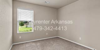 Beautiful home Located in desirable west Fayetteville neighborhood with playground Gallery 24