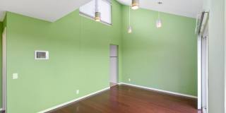 Woodlands South - La Jolla Townhome Gallery 18