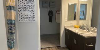 Hawks Landing Apartments - Co-Living Gallery 20