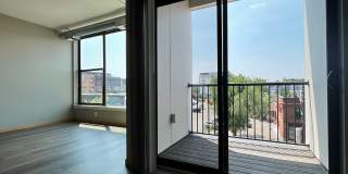 The Murals of LynLake Gallery 18