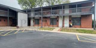 6009 Barton Dr Shawnee, KS 66203  1 bed / 1 bath Rent $895 - 60 West Apartments (MID AUGUST MOVE IN) Gallery 3