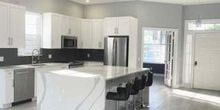 304 NW Bentley Circle Gallery 1