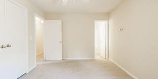 4 Bedrooms & 2.5 Bathrooms Gallery 14