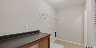 Morrisville End Unit Townhouse: Available June 10th Gallery 14