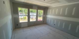 1311 McDuffie Avenue Gallery 17