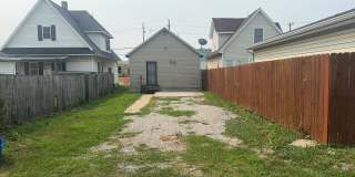 Two Bedroom Bungalow for Rent Two Bedroom Bungalow for Rent Gallery 4