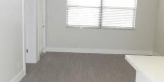 ONE BEDROOM ONE BATHROOM! WATERFRONT COMMUNITY! Gallery 5