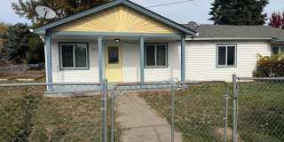 2-bedroom 1 bath duplex in Springfield. 2-bedroom 1 bath duplex in Springfield. Gallery 1