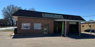 Prime Commercial Space for Rent in Downtown Granite Quarry - 1,323 Sq Ft with Bay Doors Gallery 1