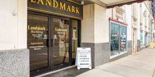Landmark Gallery 17