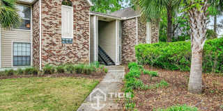 Live Close to It All – Convenient Mount Pleasant Home Gallery 3