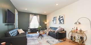 **THIS IS THE ONE IN EAST NASHVILLE** Gallery 10