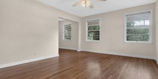 Charming Riverside Home! Gallery 7