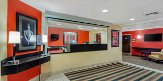 Chicago - O'Hare Gallery 9