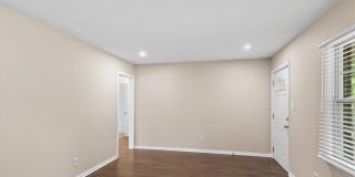 6604 vaughn Road Gallery 4