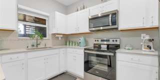 424 NE 4th Ave Gallery 5