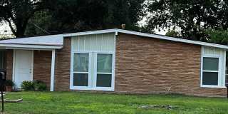 Room in 3 Bedroom Home in San Antonio Gallery 1