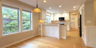 Charming Well-Kept Home Gallery 3