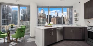 465 North Park Gallery 37