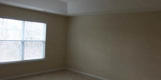 Room in 3 Bedroom Home in Cary Gallery 5