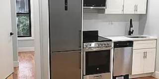 225 Halsey Gallery 3