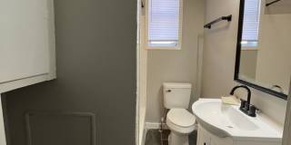 220 West Park Avenue - 220 Gallery 10