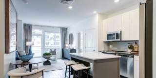 503-29 N COLUMBUS Boulevard unit: 1355 Gallery 1