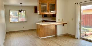 3 Bed / 2 Bath in Hollister with New Luxury Vinyl Planking and Fresh Paint Throughout Gallery 1