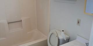 Plain Gallery 4