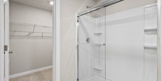 3bd/2.5ba Lynnwood Townhome Gallery 21