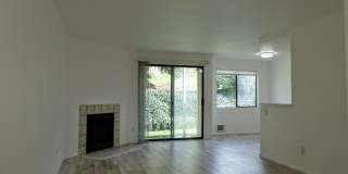 Beautifully Updated 2 Bedroom/2 Bath Renton Condo! Gallery 3