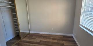 RENOVATED 2BD/1.5 BATH WITH PARKING, LAUNDRY, AND FULL H-VAC WITH MOVE IN SPECIAL!! Gallery 17