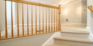 43673 SCARLET Square Gallery 2