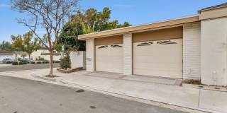 "Rare Single-Story Remodel: Modern 3BR End-Unit in University Park Gallery 38