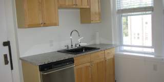 Nice 1 bed near BC Gallery 6