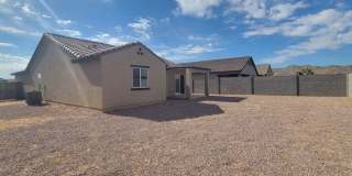 SHORT TERM AVAILABLE at a higher rate 3 bedroom 2 bath Gallery 16
