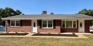 2 Bed 2 Bath Home on Westover Gallery 1