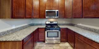 Affordable 6-Bedroom3 bath House Close to U of M Campus Gallery 3