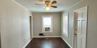 Two bedroom 1 bath home Gallery 5