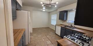 12312 Antoinette Pl Gallery 11
