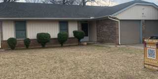 Renovated 3 Bedroom/ 1.5 Bath in Great Neighborhood Gallery 1