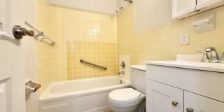 152 Parkside Ave Gallery 7