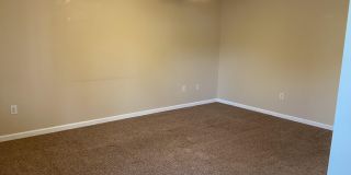 803 Courtyard W Gallery 3